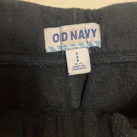 2 Boys pants size 5-7 $15 - Picture 8 of 8